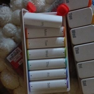 Vitamin holder brand new